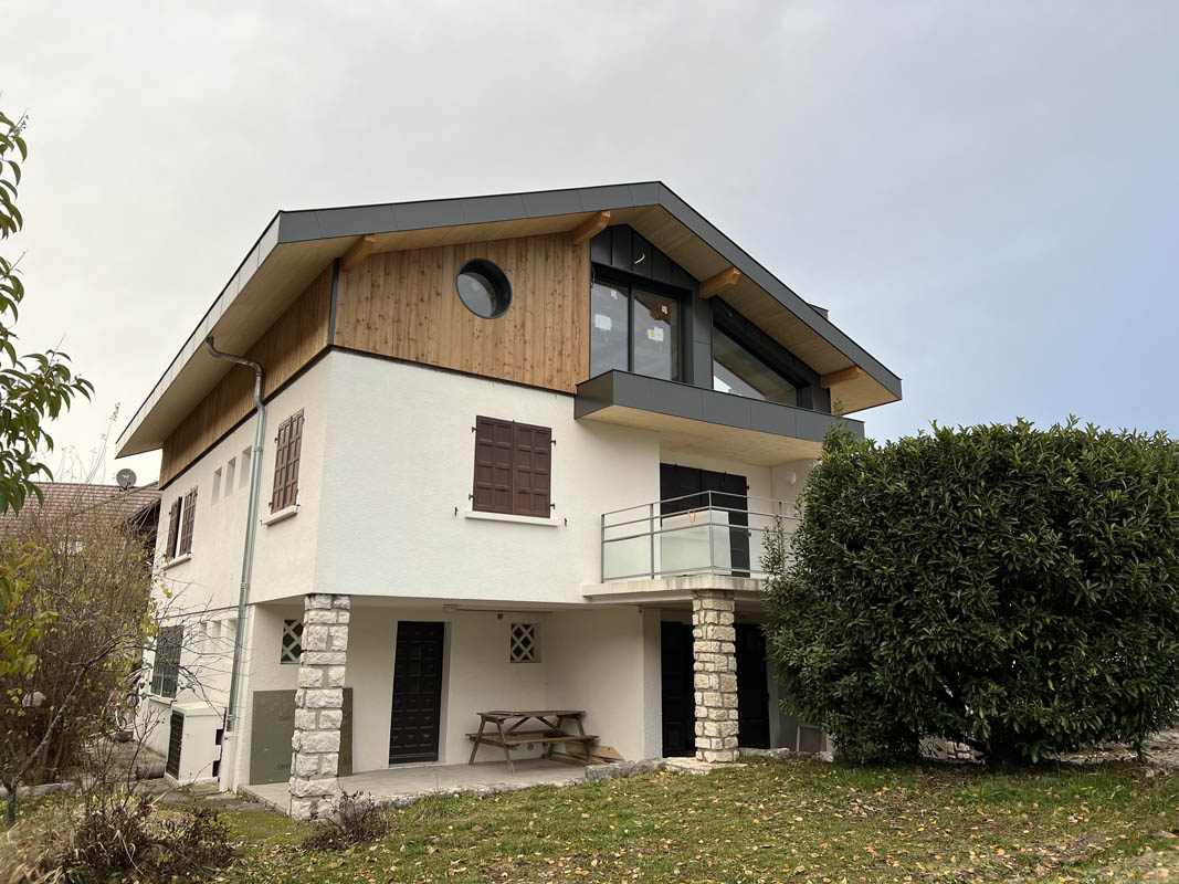 surélévation de toiture à sevrier - dessin d'architecte par cezembre architecture