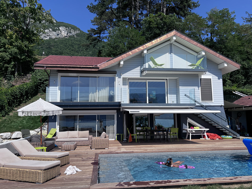 extension-veyrier-du-lac-terrasse-piscine-azzolin-architecte9