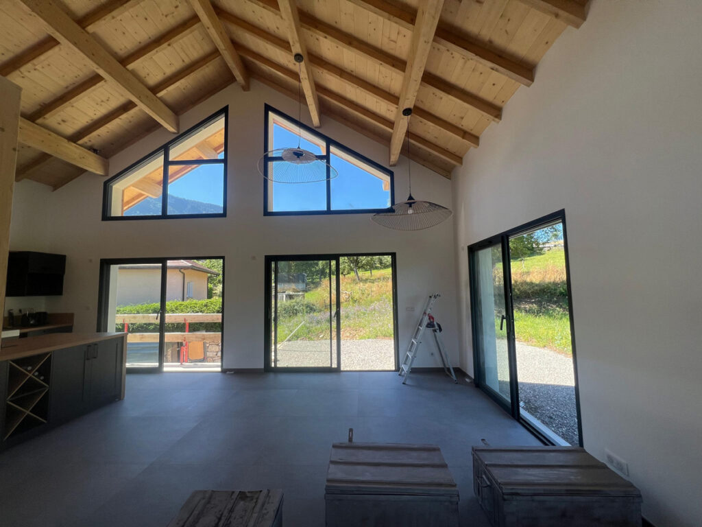 villa moderne ambiance chalet, construction neuve à saint Eustache, haute Savoie, par cezembre architecture